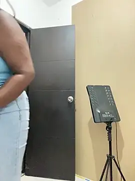 emilyrojas online show from June 18, 12:42 pm