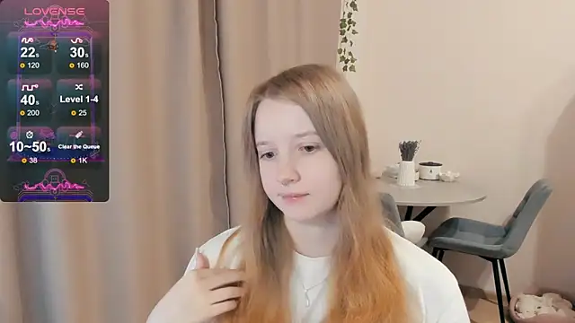 Snapshot of Alyaley chatting on October 8, 11:24 pm Alyaley online show from October 8, 11:24 pm