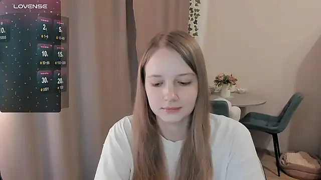 Snapshot of Alyaley chatting on June 24, 3:11 pm Alyaley online show from June 24, 3:11 pm