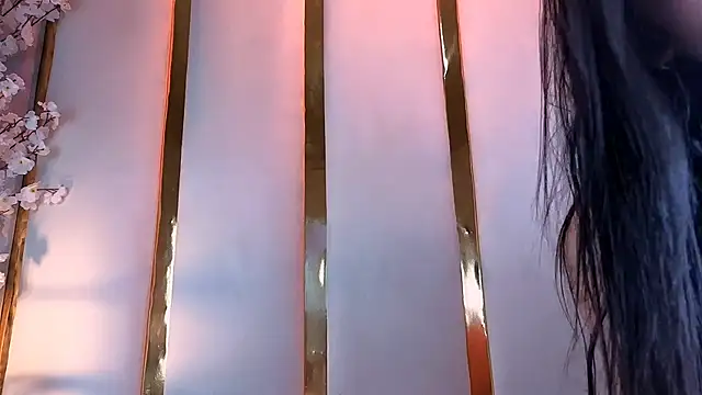 Snapshot of RileyThompson1 chatting on February 22, 6:02 am RileyThompson1 online show from February 22, 6:02 am