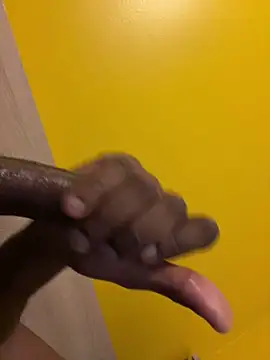 Snapshot of brosky-sx chatting on March 30, 11:22 am brosky-sx online show from March 30, 11:22 am