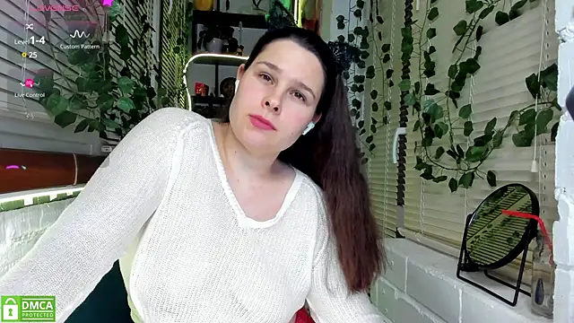 Snapshot of Candys_booty chatting on December 9, 7:29 pm Candys booty online show from December 9, 7:29 pm