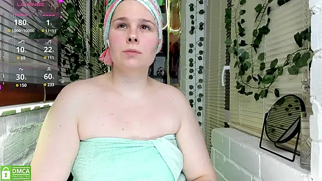 Snapshot of Candys_booty chatting on December 13, 10:02 pm Candys booty online show from December 13, 10:02 pm