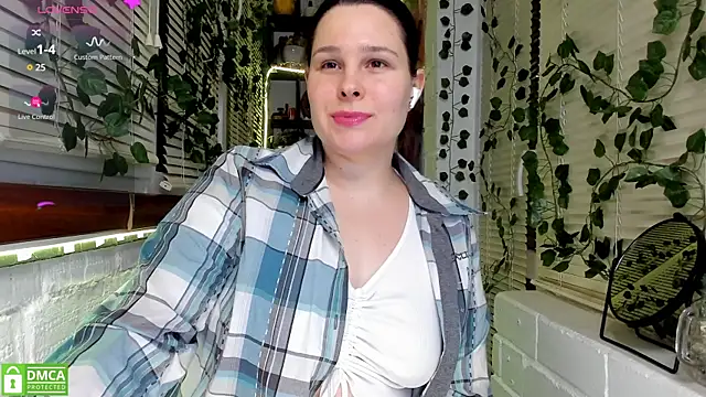 Snapshot of Candys_booty chatting on February 4, 9:20 pm Candys booty online show from February 4, 9:20 pm