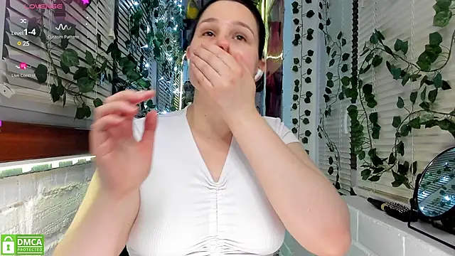 Snapshot of Candys_booty chatting on February 13, 10:11 pm Candys booty online show from February 13, 10:11 pm