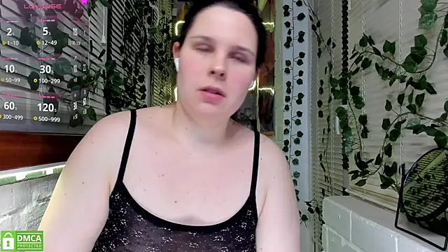 Snapshot of Candys_booty chatting on March 10, 8:56 pm Candys booty online show from March 10, 8:56 pm