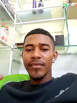 Snapshot of axelwa chatting on March 28, 7:02 pm axelwa online show from March 28, 7:02 pm