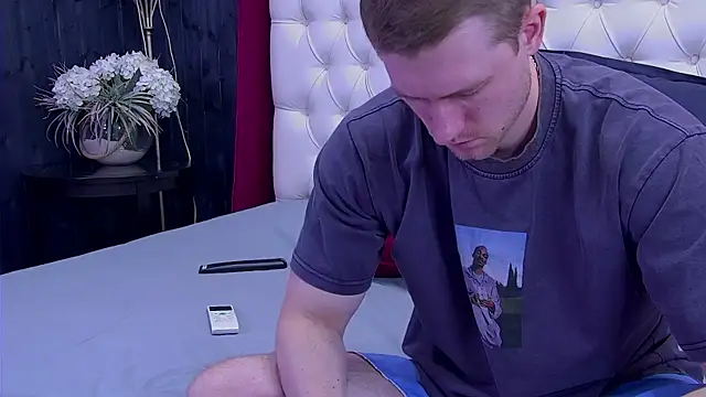 EthanPinkman online show from September 30, 4:50 am