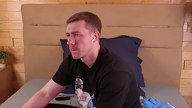 EthanPinkman online show from May 7, 5:13 am