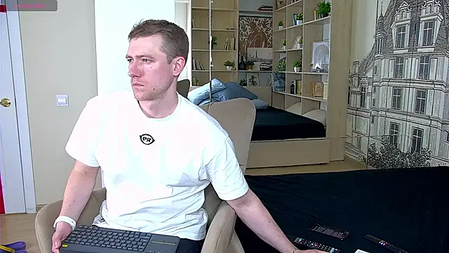 Snapshot of EthanPinkman chatting on June 22, 11:51 am EthanPinkman online show from June 22, 11:51 am
