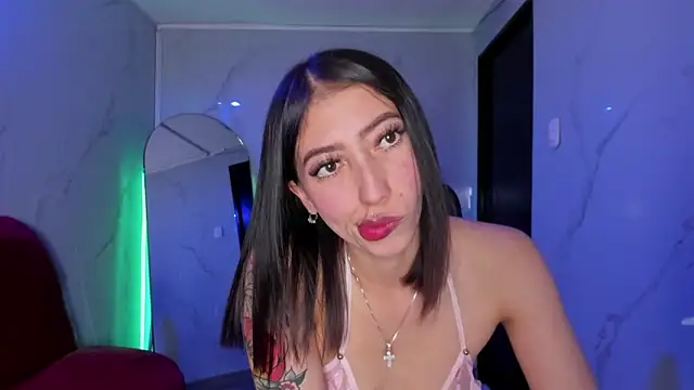 LilithCooperr  online show from October 4, 9:02 pm