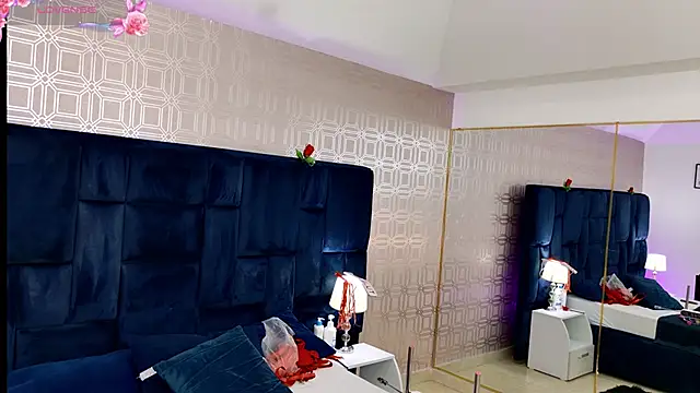 AnyLeonhard online show from September 21, 7:15 pm