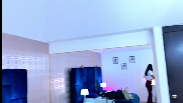 AnyLeonhard online show from October 6, 7:44 pm