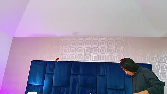 AnyLeonhard online show from October 13, 7:58 pm