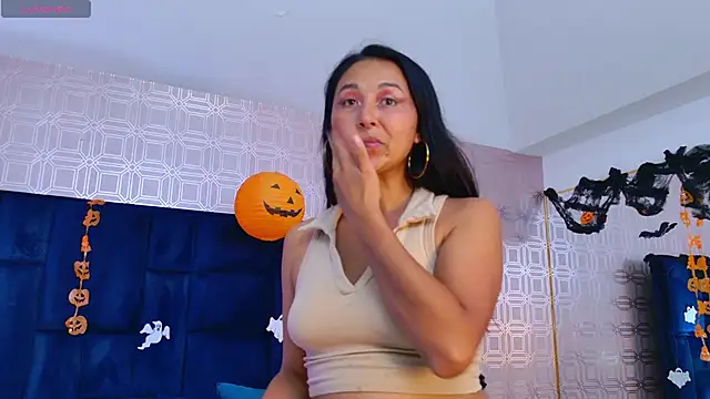 AnyLeonhard online show from October 23, 7:45 pm