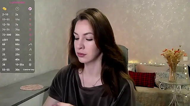 Naughty  Megan online show from May 15, 2:07 am
