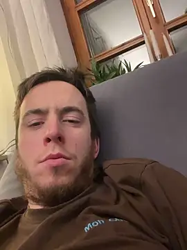 Snapshot of Drummer112 chatting on February 17, 9:21 pm Drummer112 online show from February 17, 9:21 pm