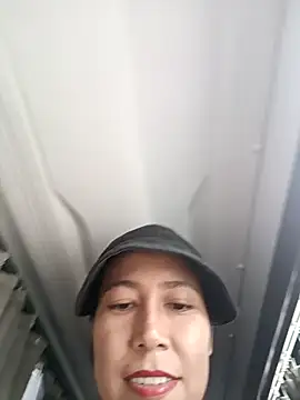 Snapshot of 2HotAsain4u chatting on March 15, 2:50 am 2HotAsain4u online show from March 15, 2:50 am