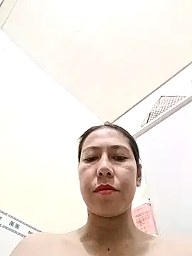 Snapshot of 2HotAsain4u chatting on March 29, 9:59 pm 2HotAsain4u online show from March 29, 9:59 pm