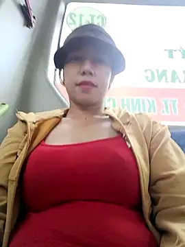 Snapshot of 2HotAsain4u chatting on March 31, 1:29 am 2HotAsain4u online show from March 31, 1:29 am