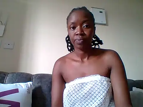 sexy darleen23 online show from January 11, 8:00 am