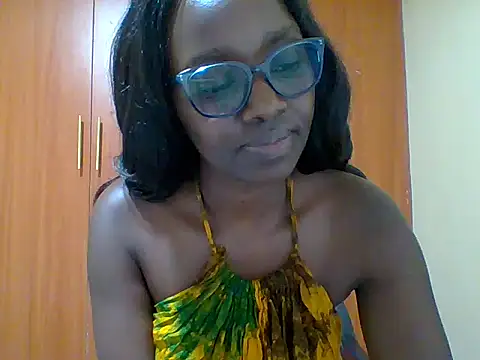 Snapshot of sexy_darleen23 chatting on March 9, 8:13 pm sexy darleen23 online show from March 9, 8:13 pm