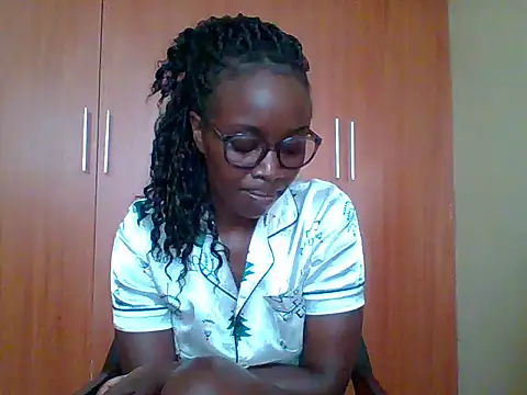 Snapshot of sexy_darleen23 chatting on March 29, 8:47 am sexy darleen23 online show from March 29, 8:47 am