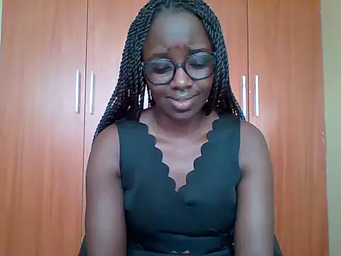 Snapshot of sexy_darleen23 chatting on April 7, 9:10 am sexy darleen23 online show from April 7, 9:10 am