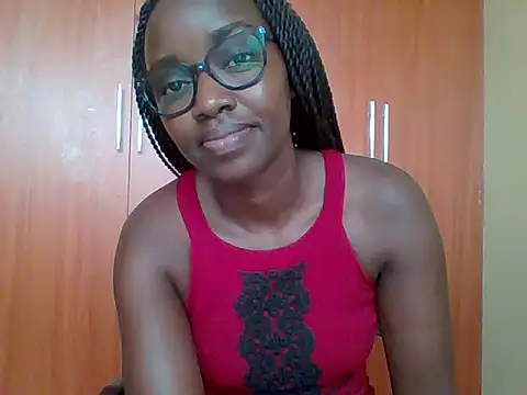 Snapshot of sexy_darleen23 chatting on April 19, 9:19 am sexy darleen23 online show from April 19, 9:19 am