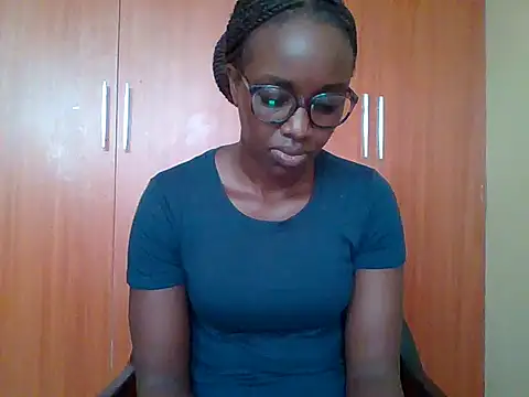 Snapshot of sexy_darleen23 chatting on April 20, 8:39 am sexy darleen23 online show from April 20, 8:39 am