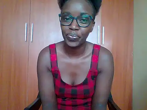 Snapshot of sexy_darleen23 chatting on April 24, 9:12 am sexy darleen23 online show from April 24, 9:12 am