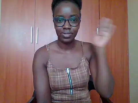 Snapshot of sexy_darleen23 chatting on April 25, 10:18 am sexy darleen23 online show from April 25, 10:18 am