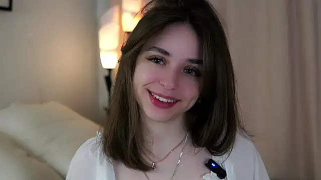 Snapshot of EstherMitchel chatting on January 15, 1:12 am EstherMitchel online show from January 15, 1:12 am