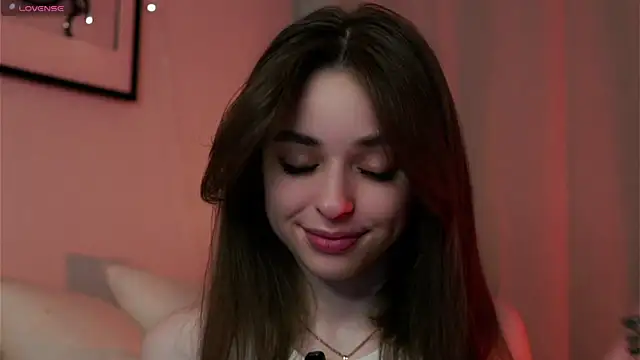 Snapshot of EstherMitchel chatting on February 12, 1:09 am EstherMitchel online show from February 12, 1:09 am