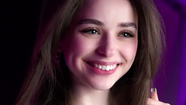Snapshot of EstherMitchel chatting on March 9, 4:27 am EstherMitchel online show from March 9, 4:27 am