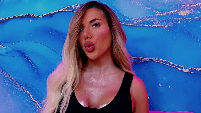 ClaraHazel online show from February 28, 3:37 am