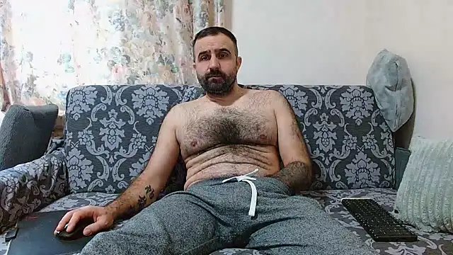 Snapshot of ivat80 chatting on February 7, 6:50 am ivat80 online show from February 7, 6:50 am