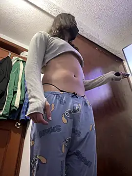 Snapshot of Tifannyfem chatting on July 3, 4:30 am Tifannyfem online show from July 3, 4:30 am