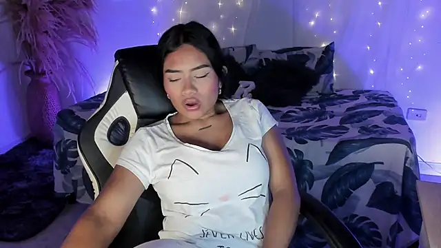 Riana Kean online show from March 9, 3:54 am