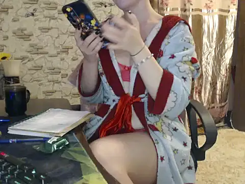 Snapshot of _Kitti_ chatting on December 19, 10:10 pm Kitti online show from December 19, 10:10 pm