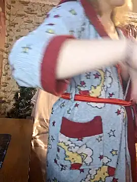 Snapshot of _Kitti_ chatting on December 25, 7:02 pm Kitti online show from December 25, 7:02 pm