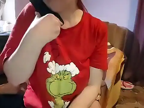  Kitti  online show from April 3, 2:04 pm