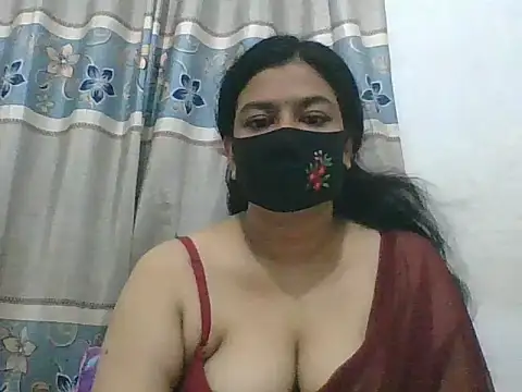 A-sweetgirl online show from April 3, 6:50 pm