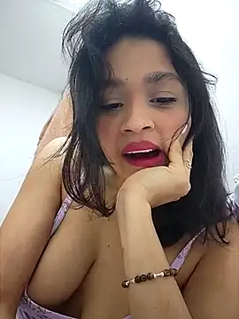 inti amor online show from March 19, 2:05 am