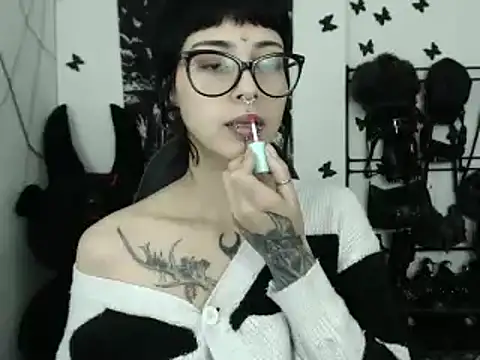 n0sferatus   online show from February 14, 3:25 am