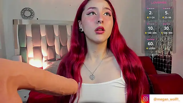 Megan wolf1  online show from December 17, 4:56 am