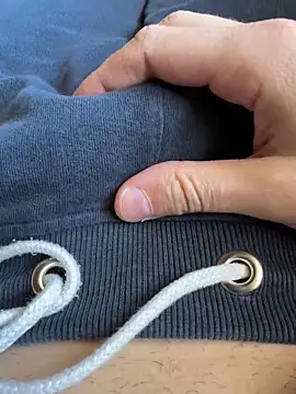 Snapshot of rambetto21 chatting on April 4, 12:35 pm rambetto21 online show from April 4, 12:35 pm