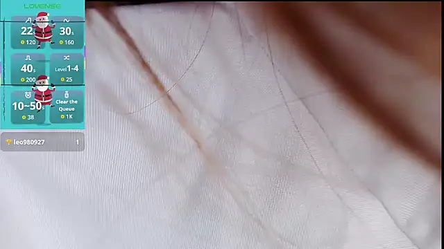 aFanny online show from December 15, 2:10 pm