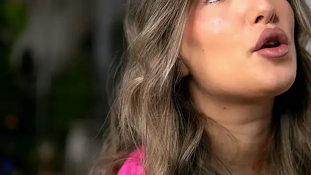 KellyMathews online show from February 26, 2:54 am