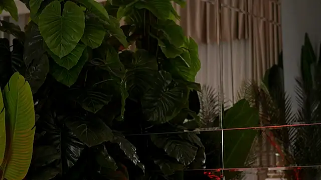 KellyMathews online show from March 29, 2:22 am